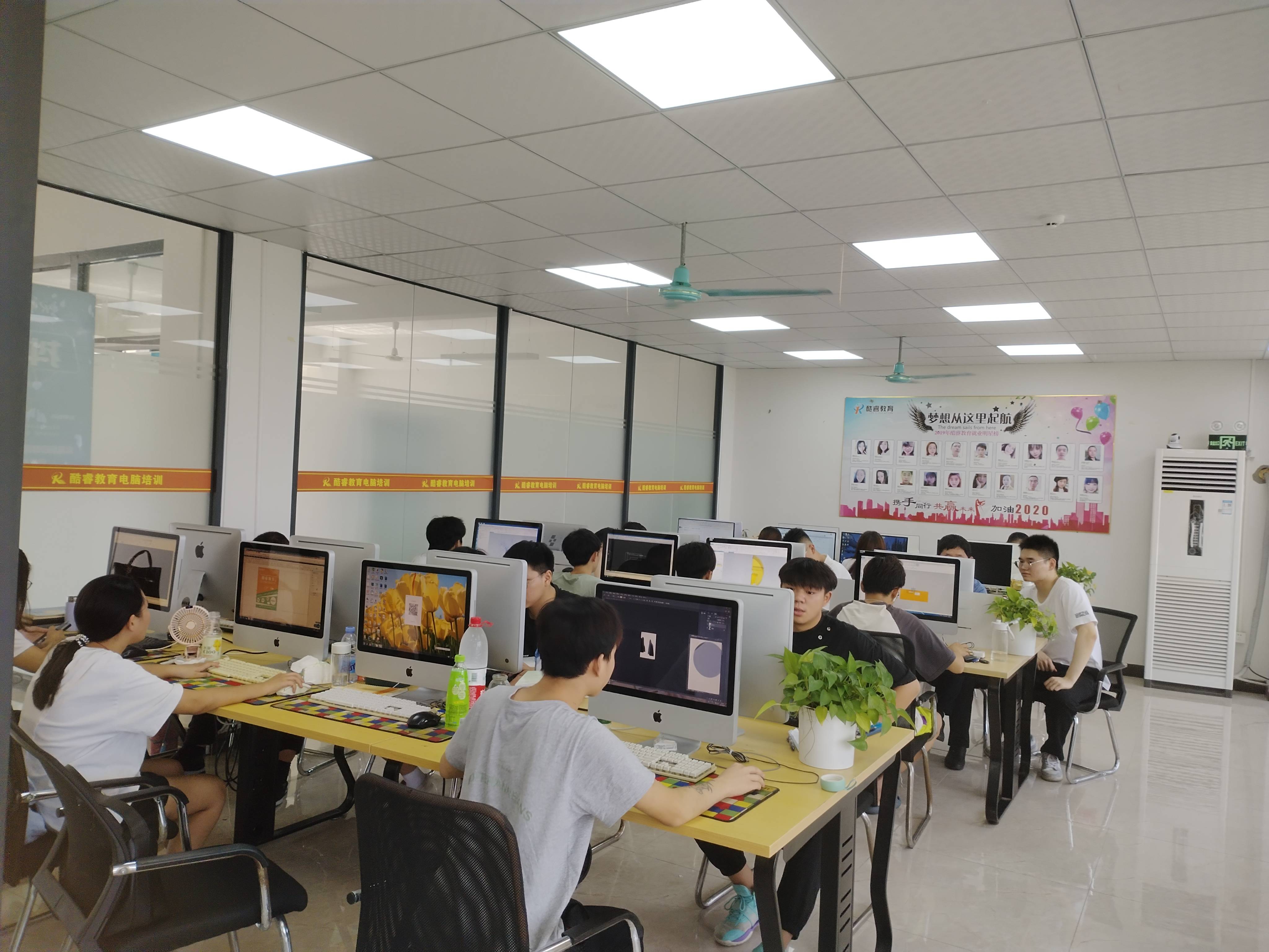 大岭山百花洞模具设计怎么样啊?酷睿教育工厂实际案例教学全职老师手